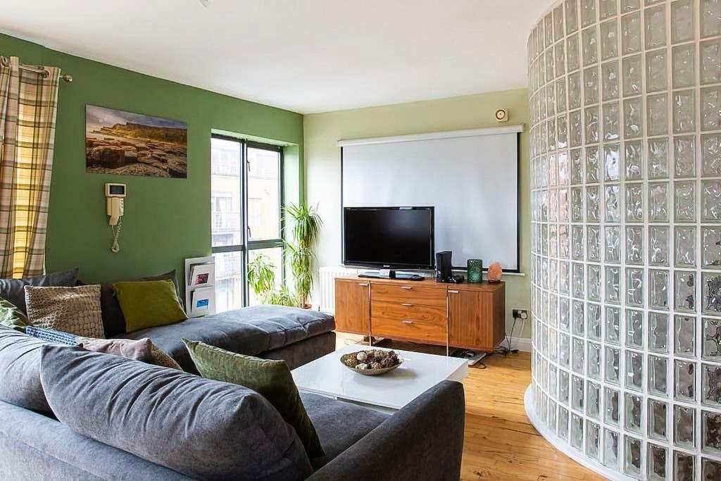Spacious Belfast City Centre Duplex Apartment Exterior foto